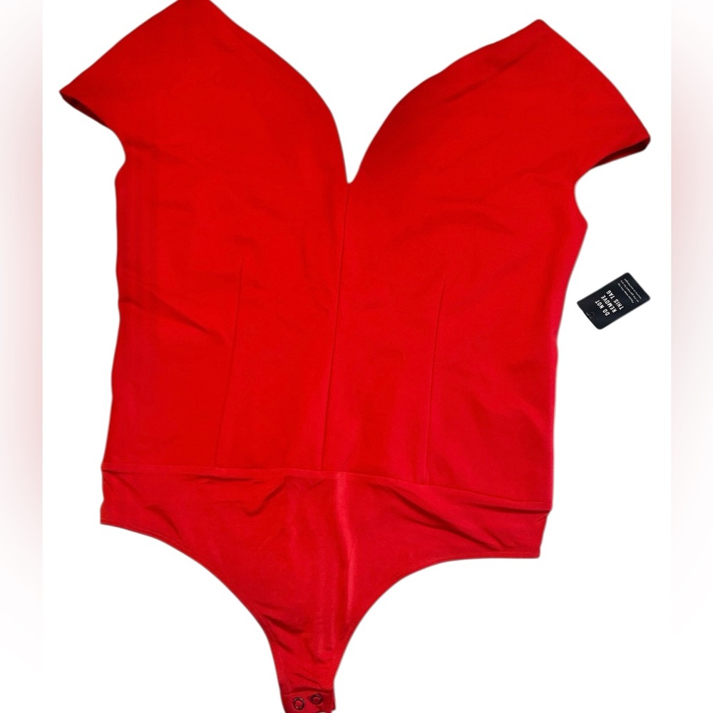Express Fitted Ponte Sweetheart Neckline Off The Shoulder Red Bodysuit. SKU 139 - Picture 9 of 11